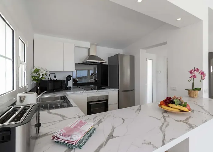 Salome With Private Heated Pool Вилла Чайофа