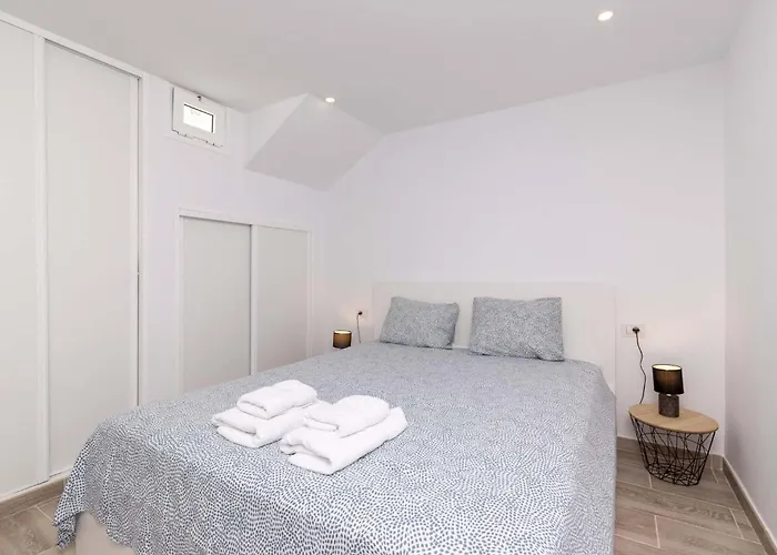 Salome With Private Heated Pool Villa