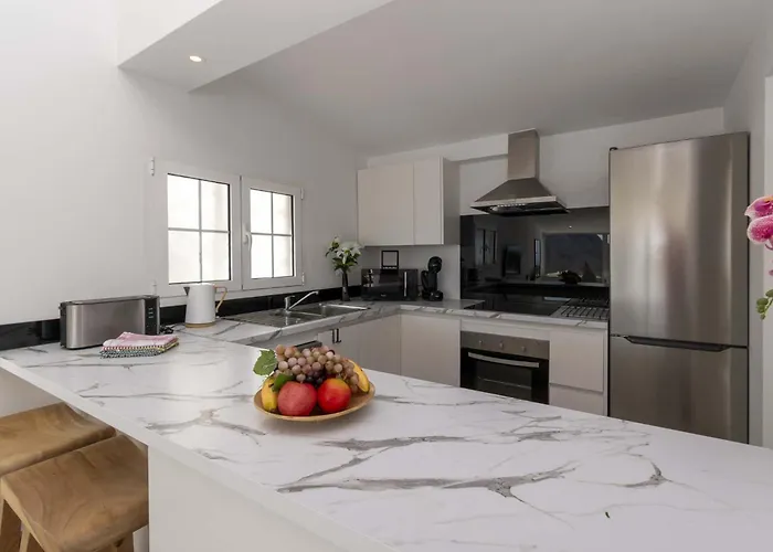 Salome With Private Heated Pool Вилла *