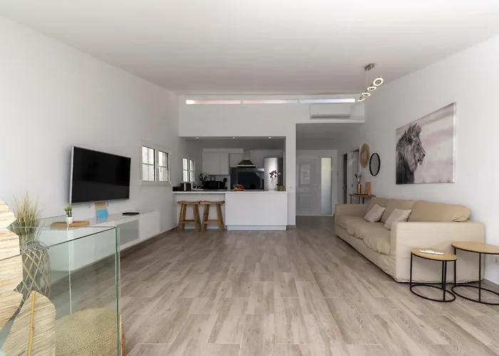 Salome With Private Heated Pool Villa