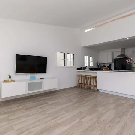 Salome With Private Heated Pool 别墅