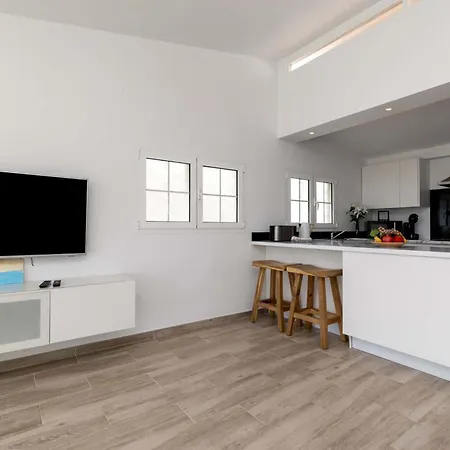 Salome With Private Heated Pool Chayofa