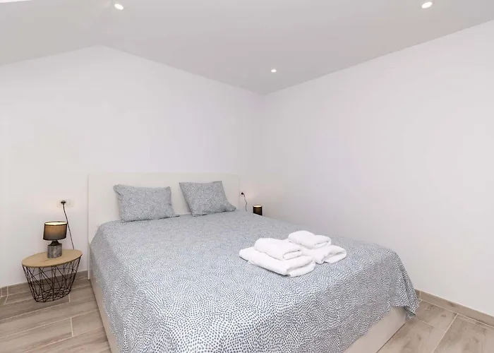 فيلة Salome With Private Heated Pool