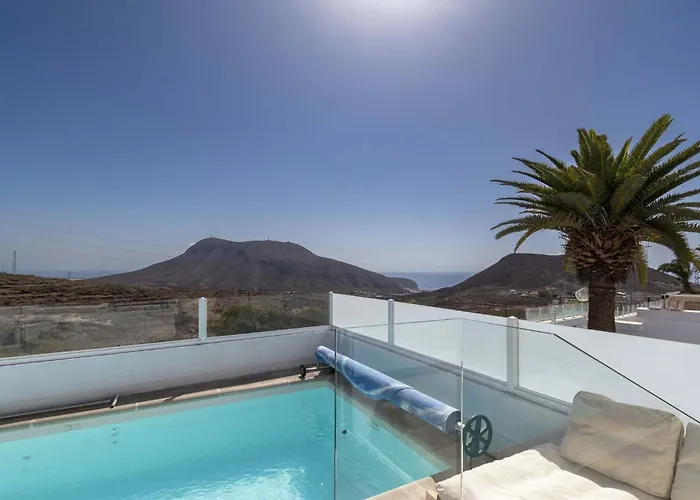 فيلة Salome With Private Heated Pool *